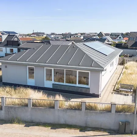 Fantastically Located With 100m To The * Hvide Sande